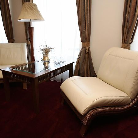 Hotel Siauliu Krasto Medziotoju Uzeiga Szawle Zewnętrze zdjęcie